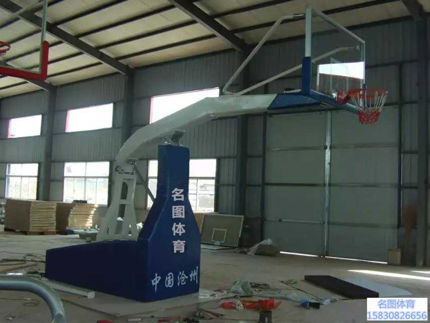 独臂电动液压篮球架(图1)